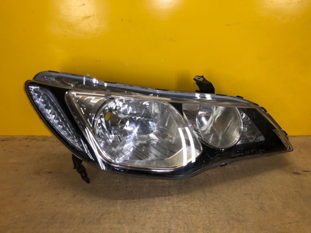 33101SNBE03 | Фара прав. HONDA CIVIC 4D 06-11
