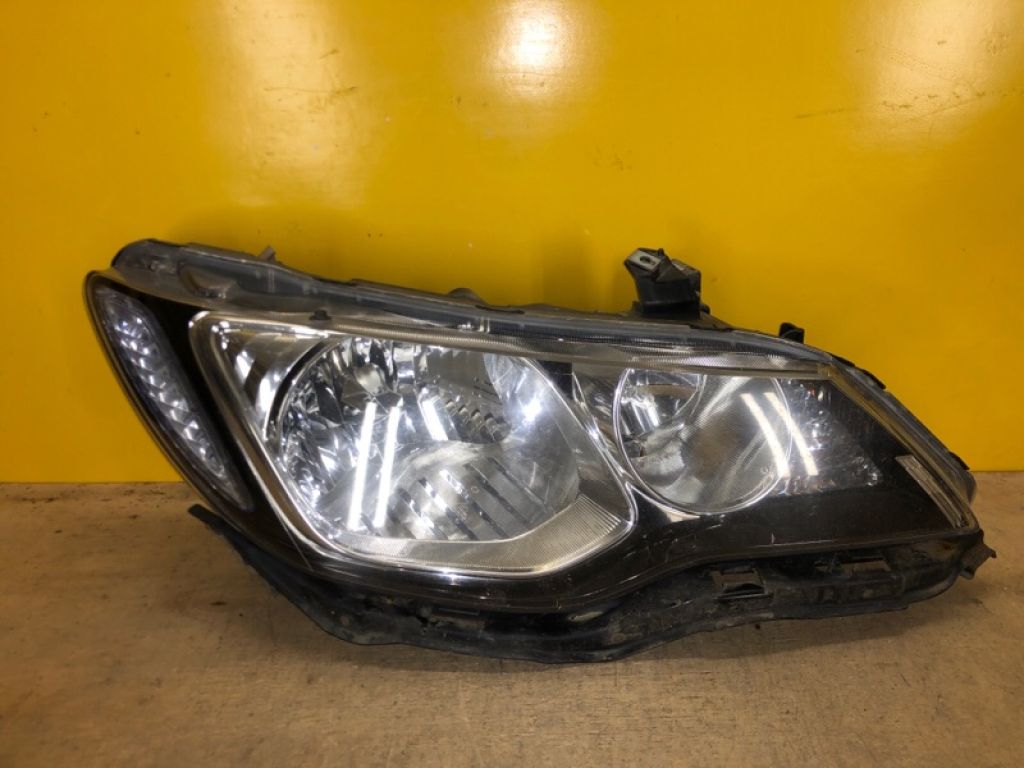 33101SNBE03 | Фара прав. HONDA CIVIC 4D 06-11