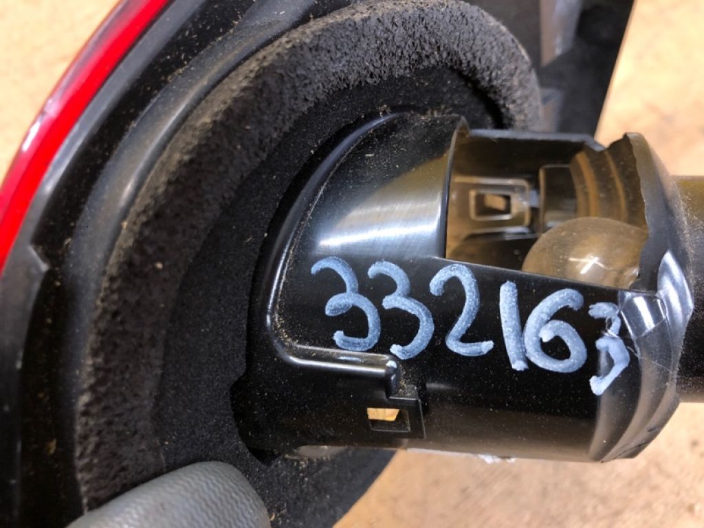 26555JD800 | Ліхтар внутрішній лів. NISSAN QASHQAI 07-14 - Фото 2