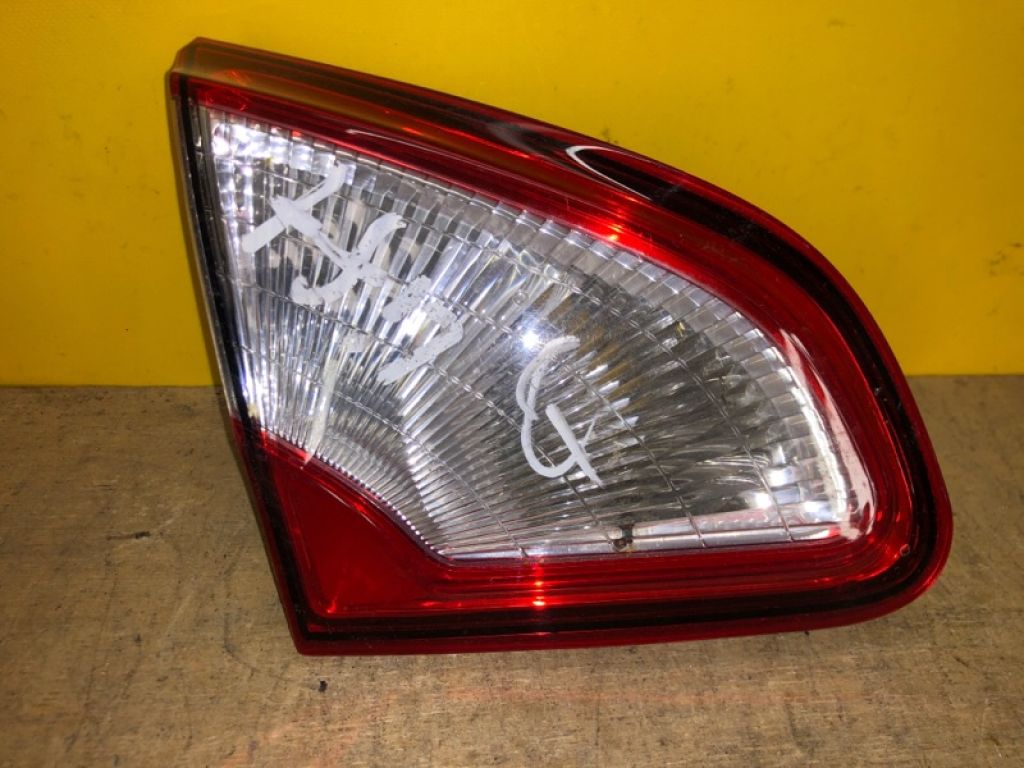 26555BR01A | Фонарь внутренний лев. NISSAN QASHQAI 07-14