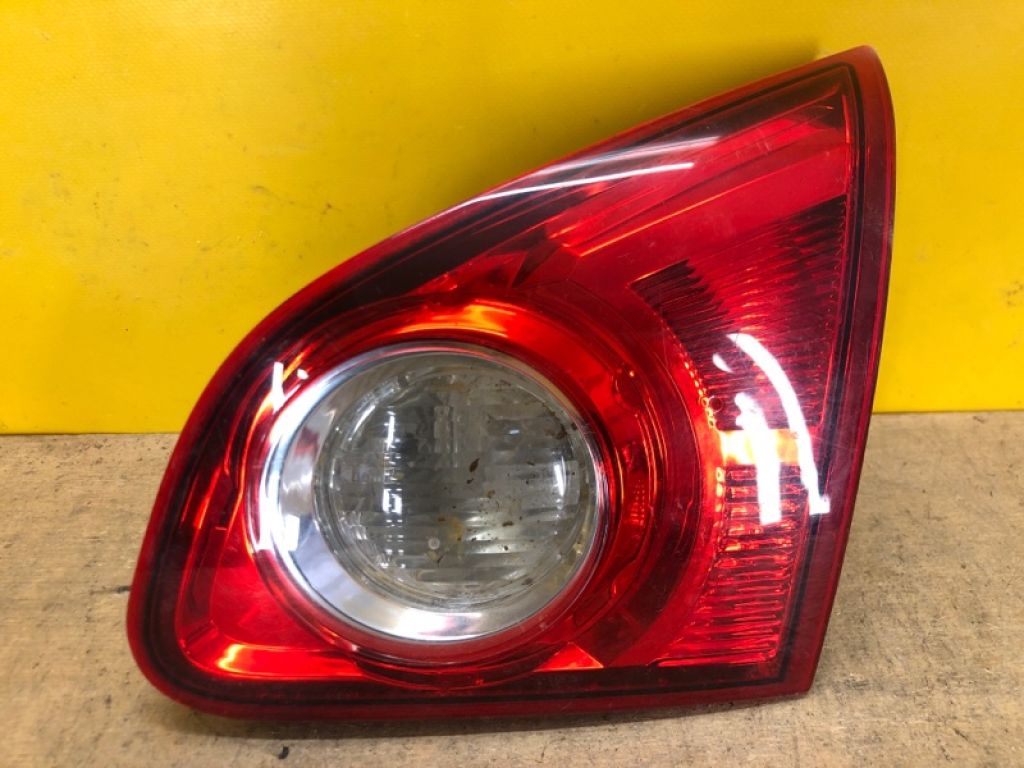 26550JD800 | Ліхтар внутрішній прав. NISSAN QASHQAI 07-14