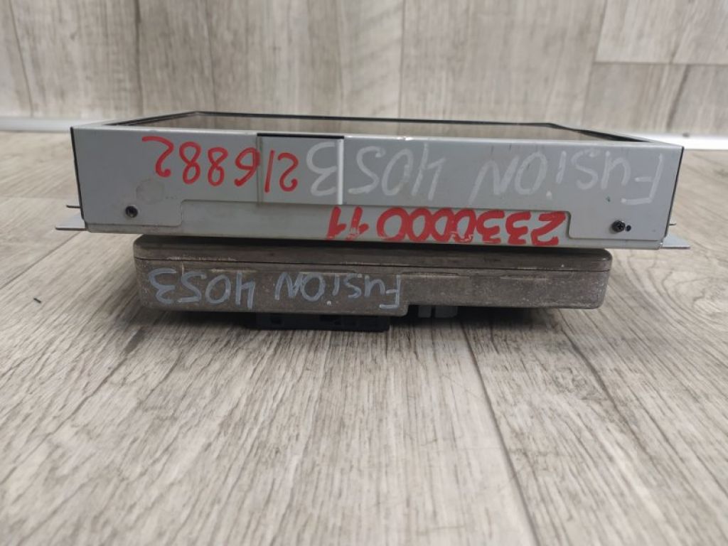 DS7Z-10D885-FA | Монитор FORD FUSION 14- - Фото 3