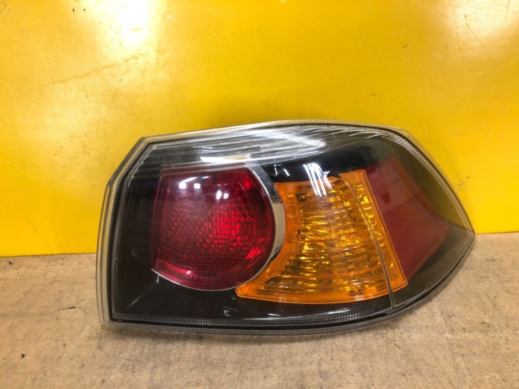 8330A622 | Фонарь наружный прав. MITSUBISHI LANCER X 10 15-17