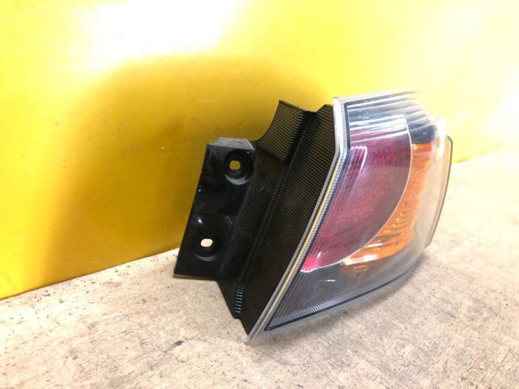 8330A622 | Фонарь наружный прав. MITSUBISHI LANCER X 10 15-17 - Фото 3