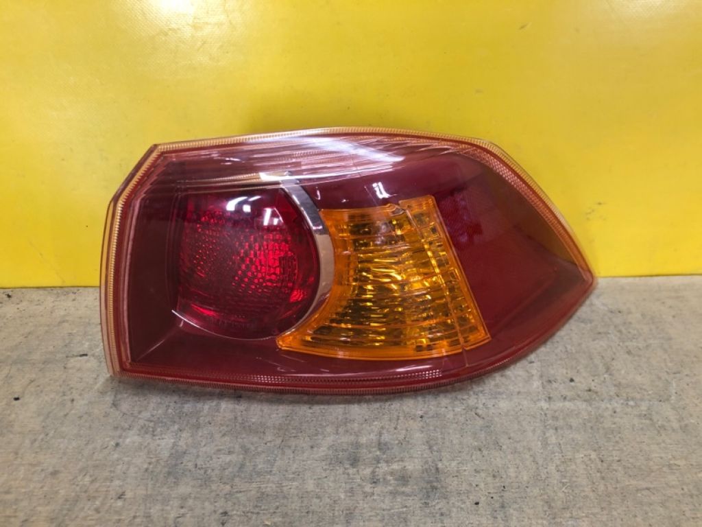 8330A108 | Фонарь наружный прав. MITSUBISHI LANCER X 10 07-15