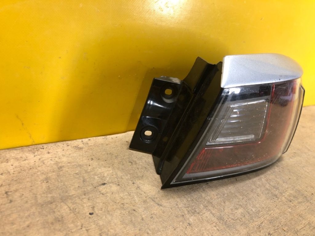 8330A622 | Фонарь наружный прав. MITSUBISHI LANCER X 10 15-17 - Фото 3