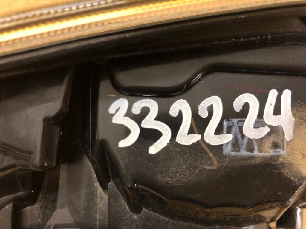 8330A626 | Ліхтар внутрішній прав. MITSUBISHI LANCER X 10 15-17 - Фото 2