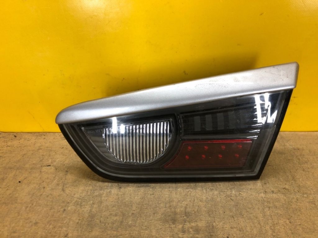 8330A626 | Фонарь внутренний прав. MITSUBISHI LANCER X 10 15-17