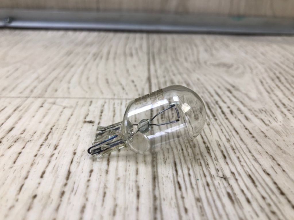 90981-13050 | Лампочка LEXUS ES300 96-01 - Фото 3