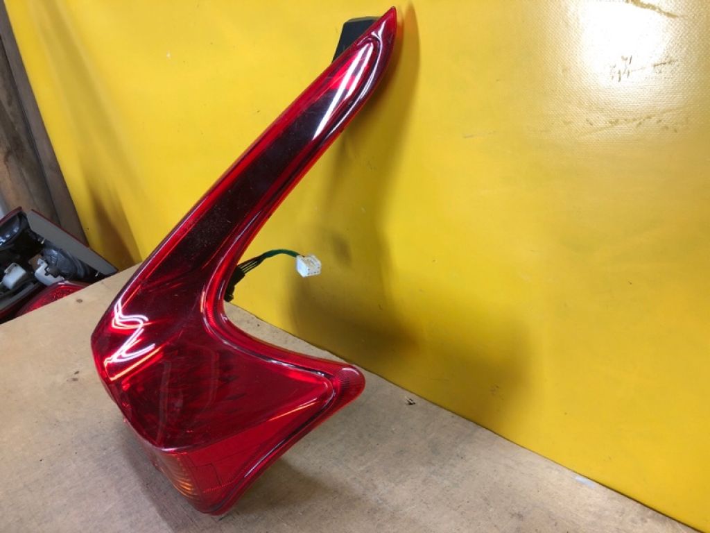 265501KA0A | Ліхтар зовнішній прав. NISSAN JUKE 10-19 - Фото 4