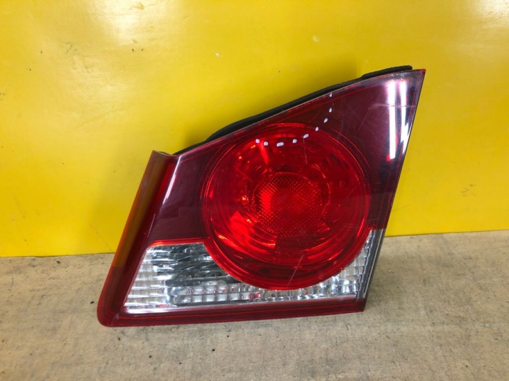 34151-SNB-G02 | Ліхтар внутрішній прав. HONDA CIVIC 4D 06-11