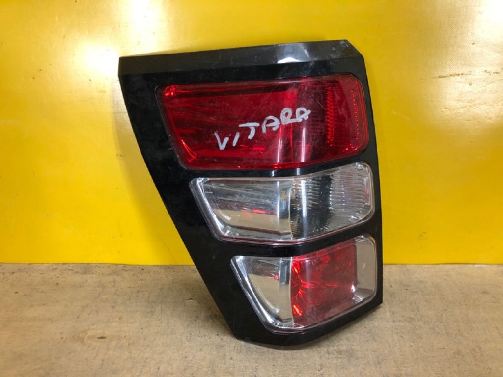 35670-65J11 | Ліхтар зовнішній лів. SUZUKI GRAND VITARA 05-15