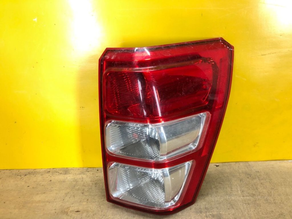 35650-65J21 | Фонарь наружный прав. SUZUKI GRAND VITARA 05-15