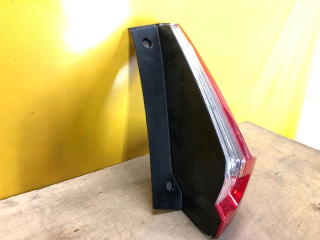 33500-TLA-A01 | Ліхтар зовнішній прав. HONDA CRV (RW) 16-20 - Фото 3