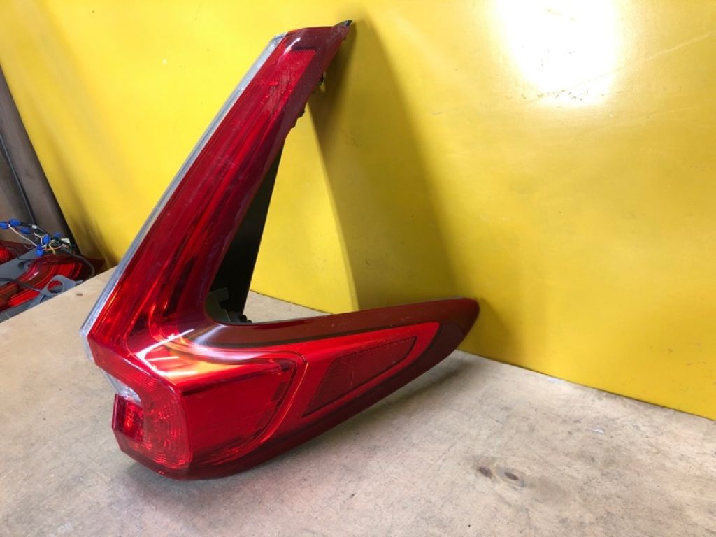 33500-TLA-A01 | Ліхтар зовнішній прав. HONDA CRV (RW) 16-20 - Фото 4