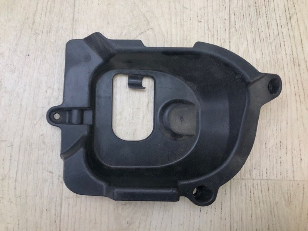 GJ54-17A796-AB | Кронштейн протитуманної фари передн. лів. FORD ESCAPE 12-19