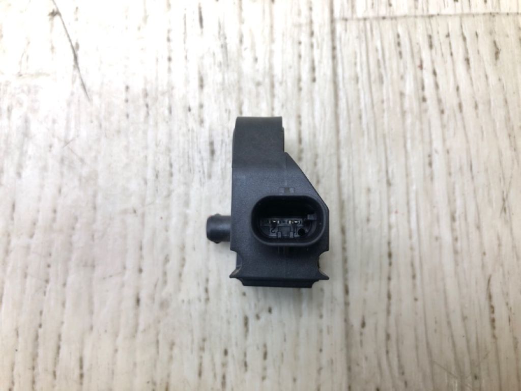 4KE959345A | Датчик удару AUDI Q8 E-TRON 19- - Фото 4