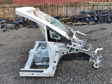 Чверть кузова передня прав. TOYOTA PRIUS PLUS 11-14