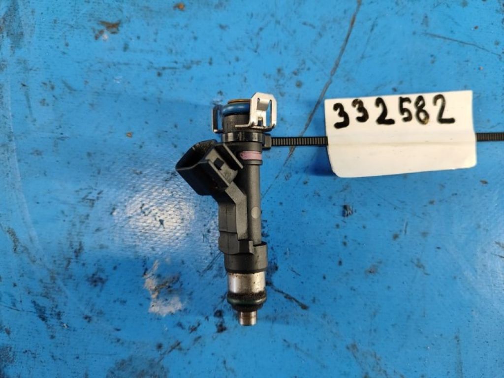 L501-13-250 | Форсунка паливна MAZDA 6 GH 07-12