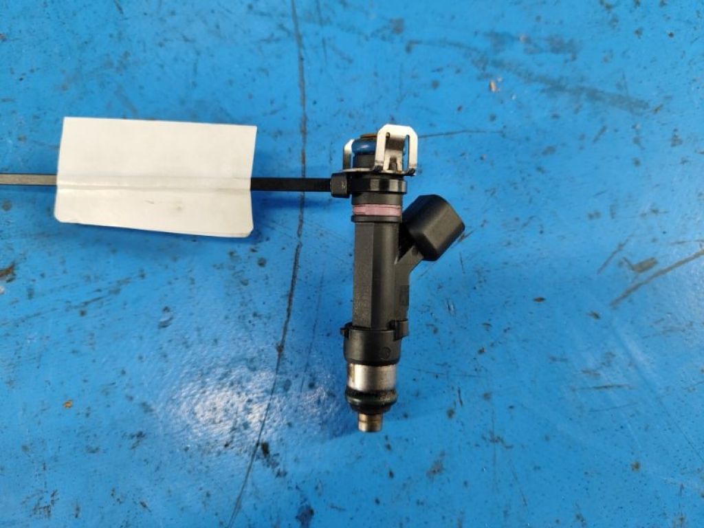 L501-13-250 | Форсунка паливна MAZDA 6 GH 07-12 - Фото 2