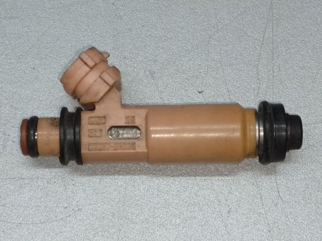 23209-0A020 | Форсунка топливная TOYOTA SIENNA 03-10