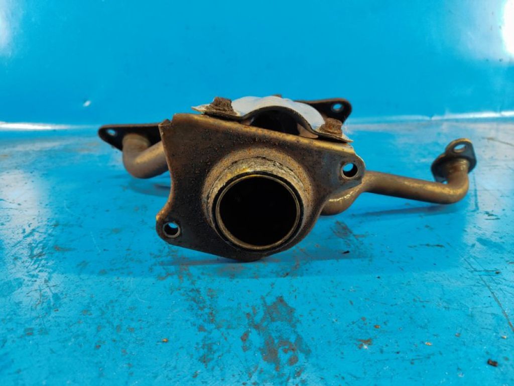 17141-37150 | Колектор випускний TOYOTA PRIUS PLUS 11-14 - Фото 3