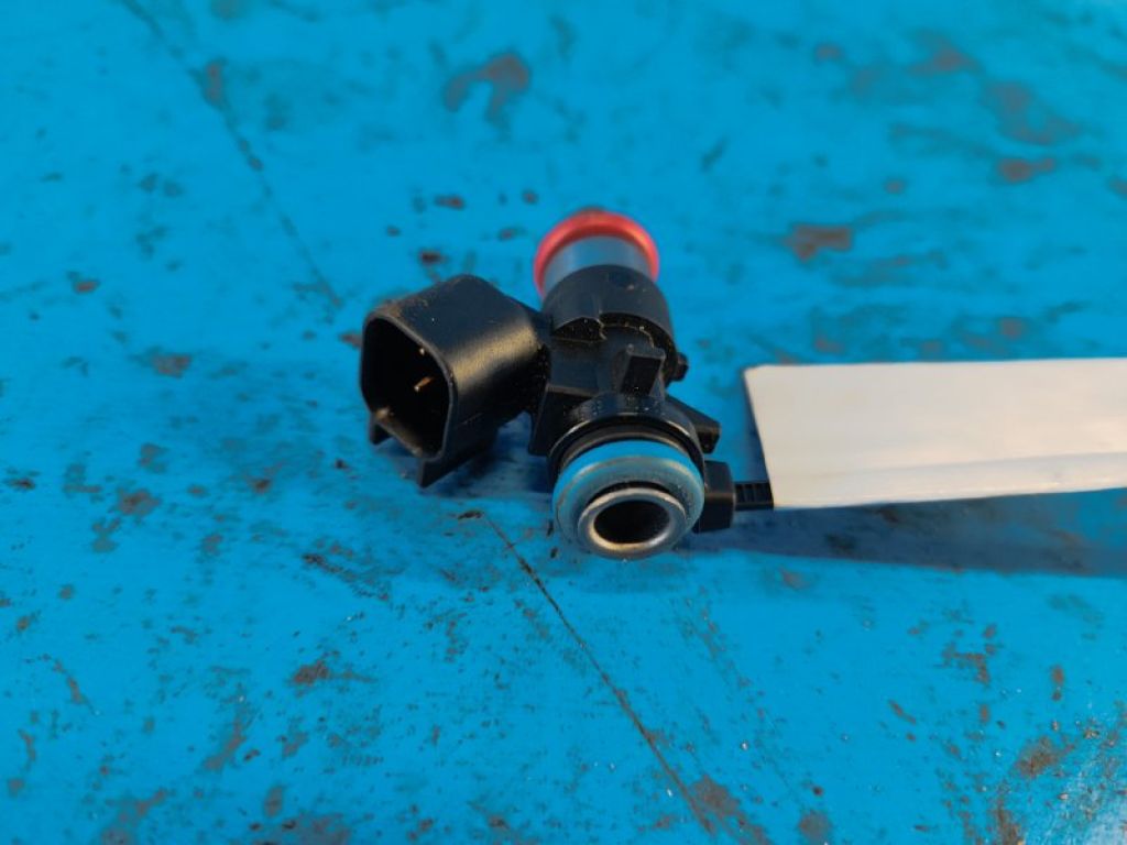 RL184085AC | Форсунка паливна CHRYSLER 200 10-14 - Фото 2