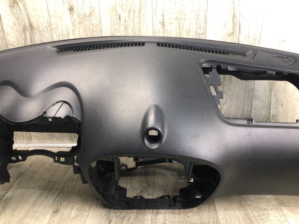 68200-1KA0A | торпедо NISSAN JUKE 10-19 - Фото 4