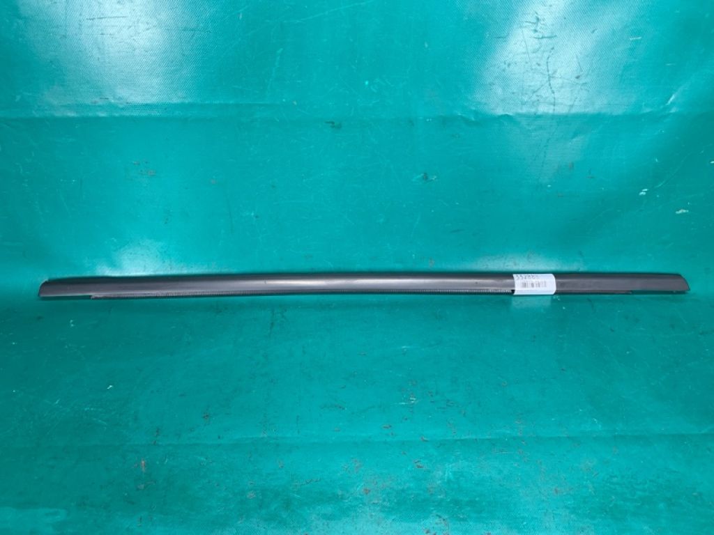 BM5Z-5825860-B | Молдинг двери задн. лев. FORD FOCUS 10-18