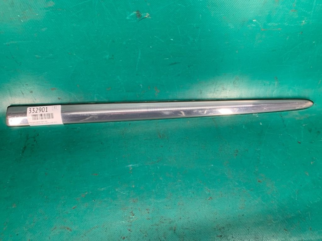 77540-57L02-JEA | Накладка двери задн. лев. SUZUKI KIZASHI 09-14