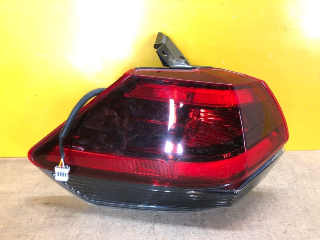 265556FP0A | Фонарь наружный лев. NISSAN X-TRAIL/ROGUE T32 13-20