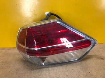 Ліхтар зовнішній прав. NISSAN X-TRAIL/ROGUE T32 13-20