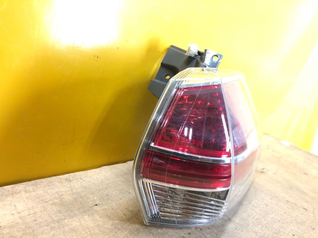 26550-4BA0A | Ліхтар зовнішній прав. NISSAN X-TRAIL/ROGUE T32 13-20 - Фото 3