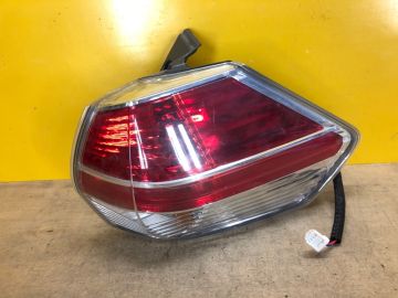 Ліхтар зовнішній прав. NISSAN X-TRAIL/ROGUE T32 13-20