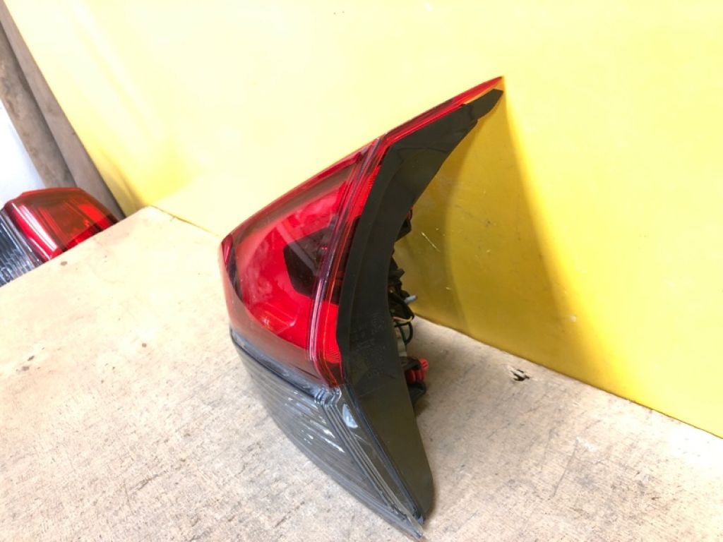 26550-6FL5A | Ліхтар внутрішній прав. NISSAN X-TRAIL/ROGUE T32 13-20 - Фото 4