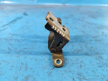 Петля двери нижняя передняя левая CHRYSLER SEBRING 06-10