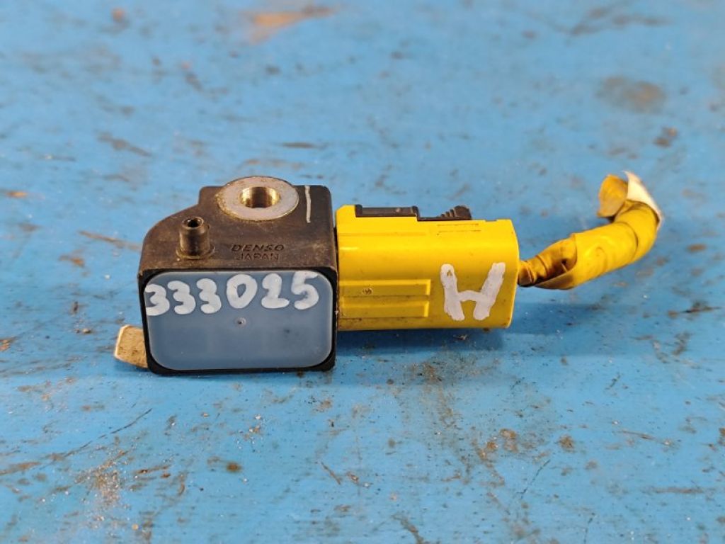 77930TM8A010M2 | Датчик удару HONDA INSIGHT 08-14