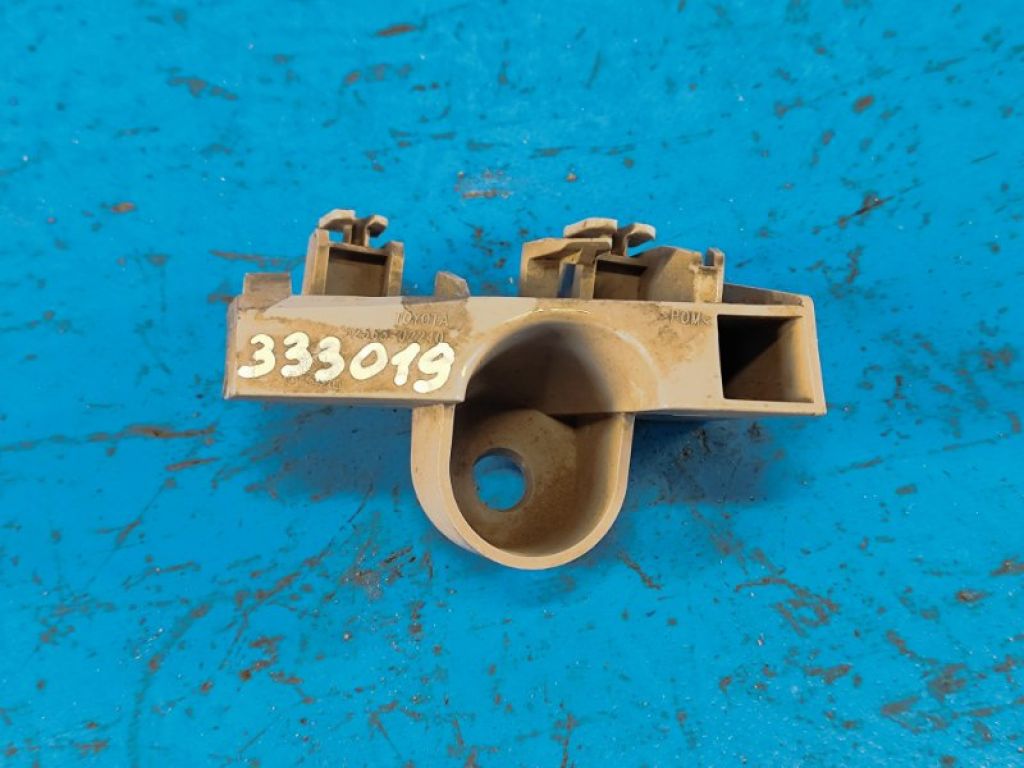 52563-02240 | Кронштейн заднего бампера лев. TOYOTA AURIS 13-18