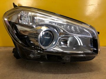 Фара прав. NISSAN QASHQAI 07-14