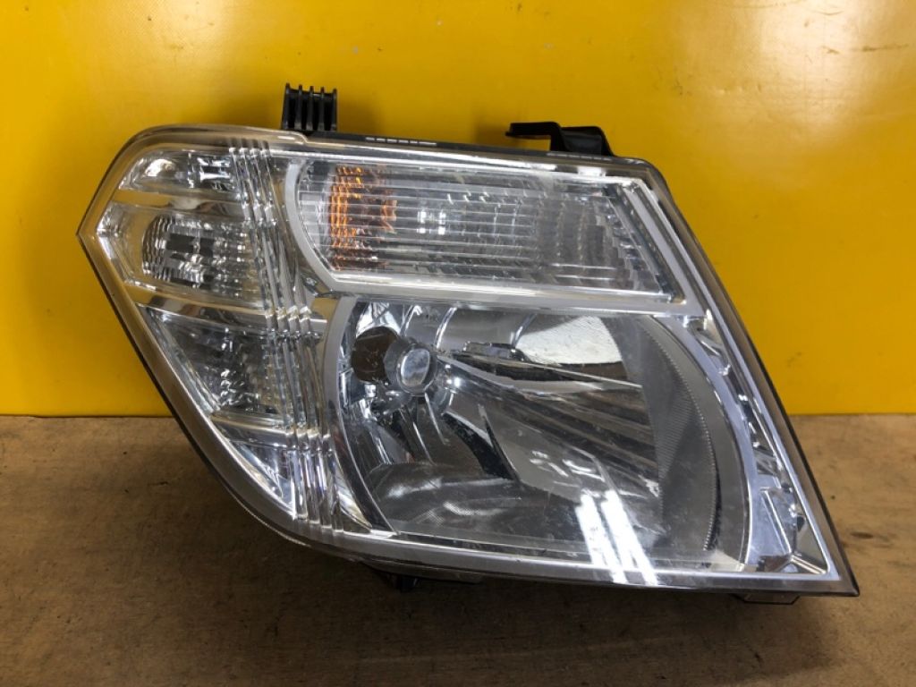 260105X10B | Фара прав. NISSAN PATHFINDER R51 04-14