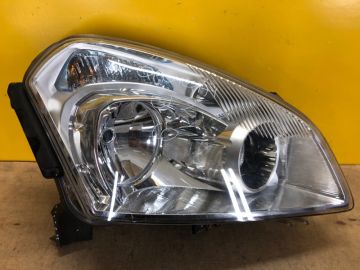 Фара прав. NISSAN QASHQAI 07-14