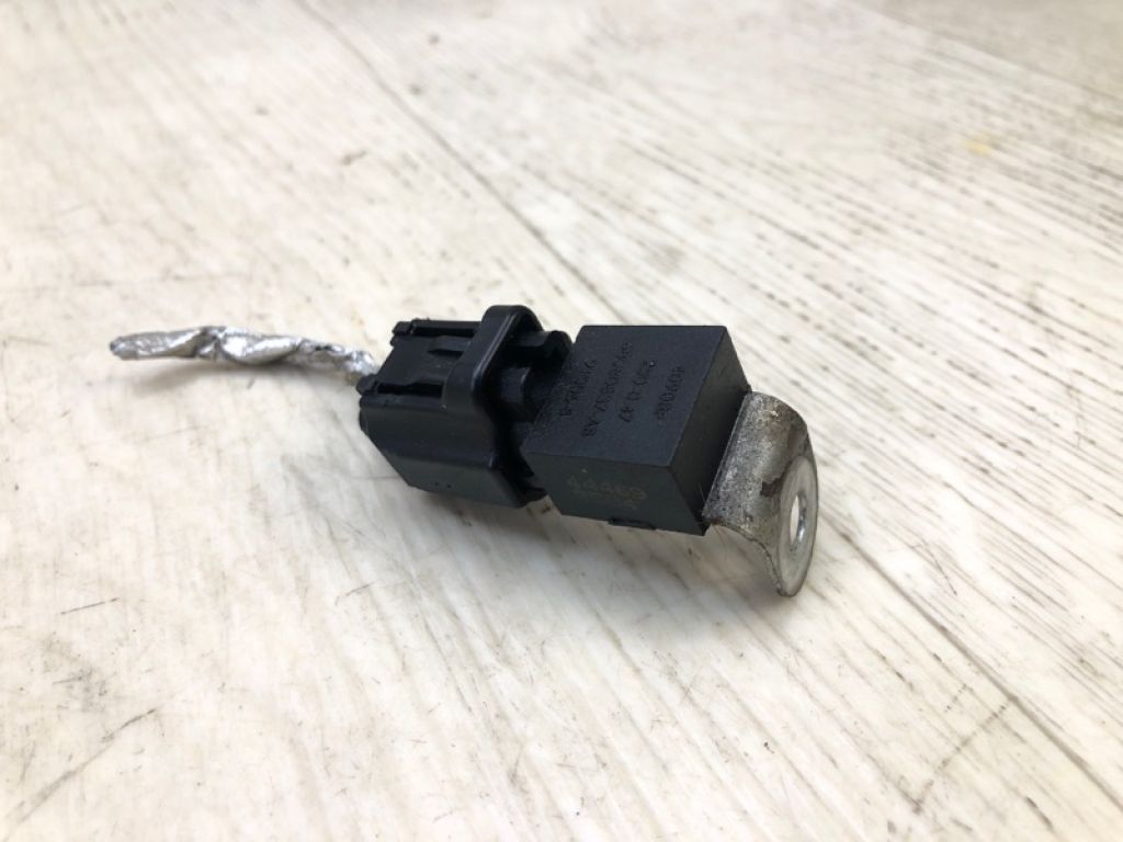 68080837AB | Конденсатор CHRYSLER 200 14-16