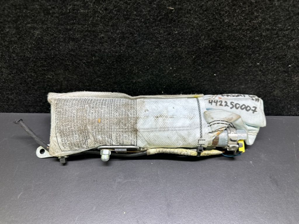 561 880 241 | Подушка безпеки в сидінні передн. лів. VOLKSWAGEN PASSAT B7 11-15 - Фото 2