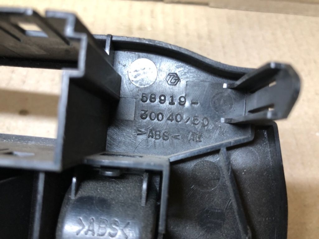 84988-30150 | Блок кнопок консолі LEXUS GS350 GS300 05-11 - Фото 4