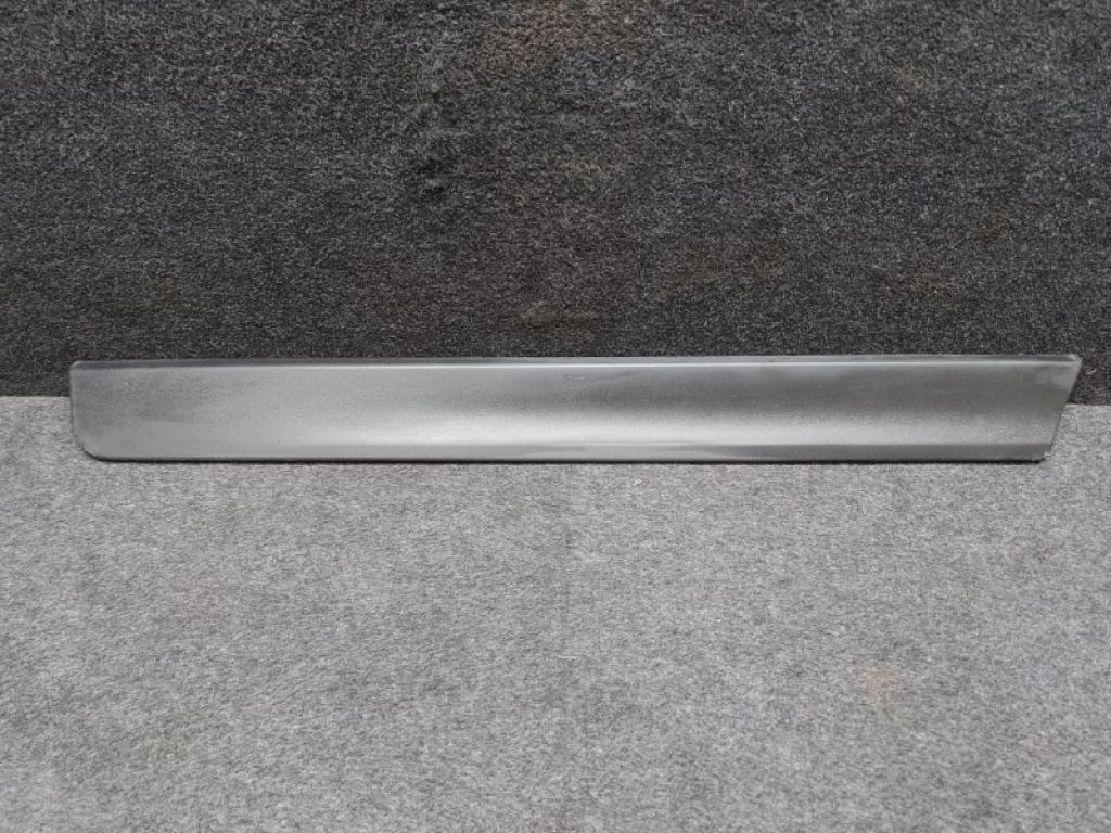 82876-5HA0A | Накладка двері задн. прав. NISSAN X-TRAIL/ROGUE T32 13-20