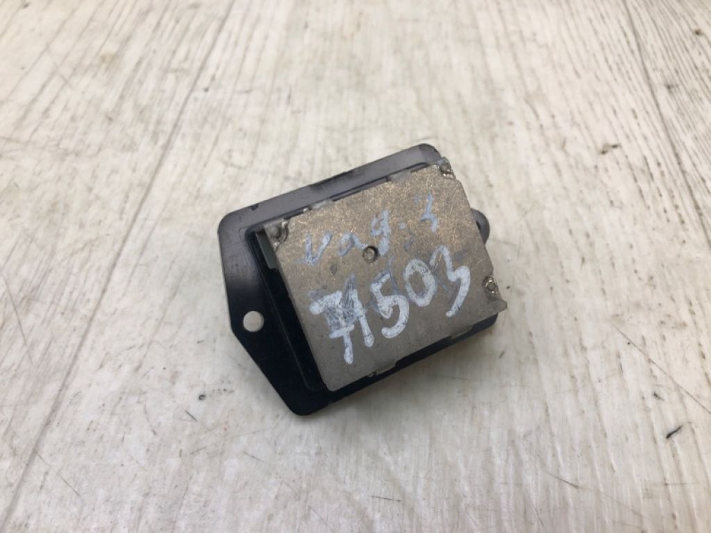 MR398863 | Резистор пічки MITSUBISHI PAJERO 99-06