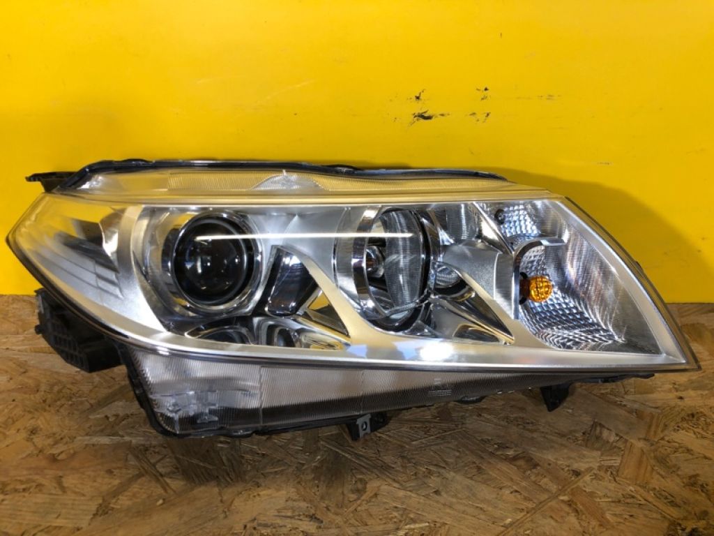 3512054P20 | Фара прав. SUZUKI VITARA 15-