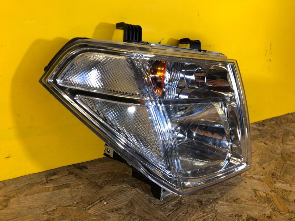 260105X10B | Фара прав. NISSAN PATHFINDER R51 04-14 - Фото 3