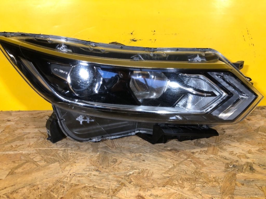 26010HV00A | Фара прав. NISSAN QASHQAI/ROGUE SPORT 14-
