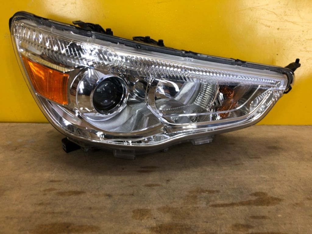 8301C618 | Фара прав. MITSUBISHI ASX / OUTLANDER SPORT 10-21